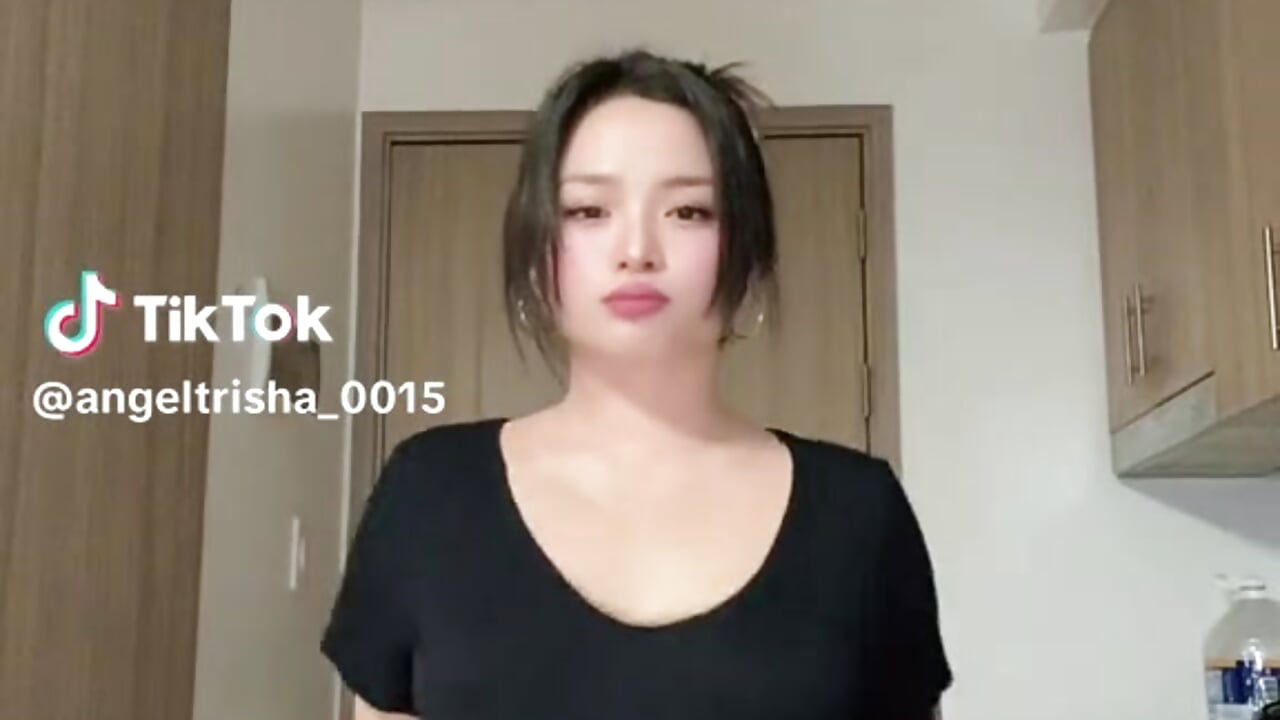 hmmm ^^ - video oleh TanishaReenders kamera model