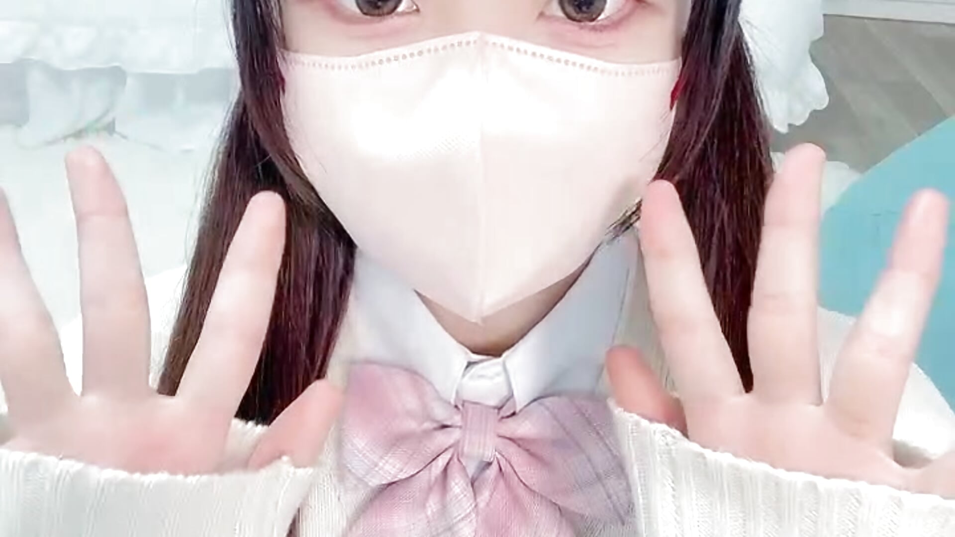 学生服白うさぎ🐰💗