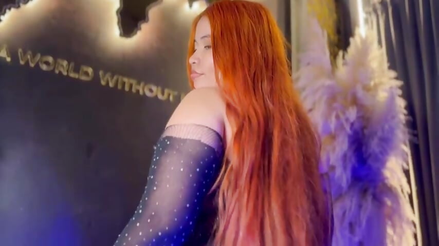 hey! – video modela na kameri AdaraJode