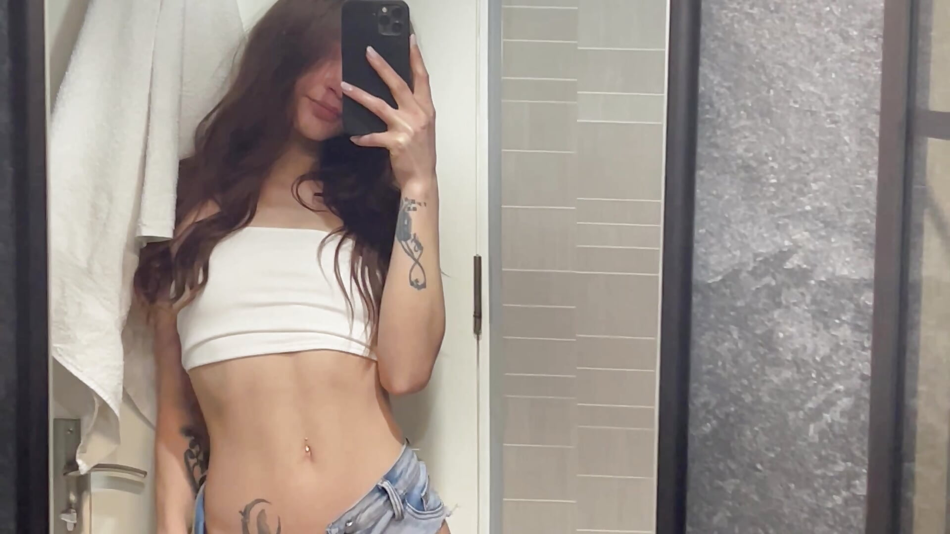 Only the beginning… 😏－カメラキャストのamrrezyの動画