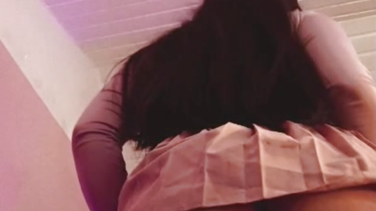 Sexy 😈🔥 — filmik Emily_Roussee, modela(-lki) na kamerkach