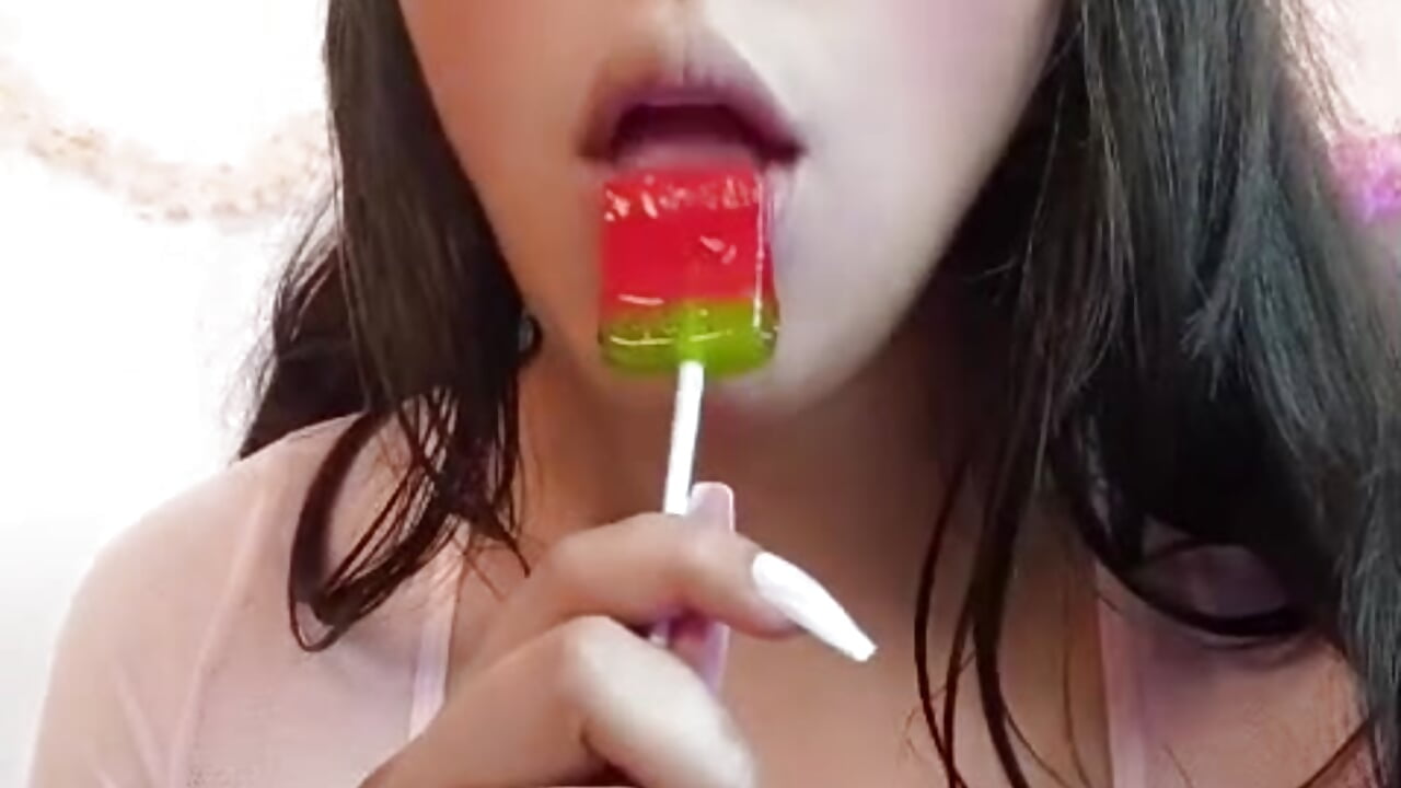 😈 Today I'm especially naughty – video af Emily_Roussee cam-model