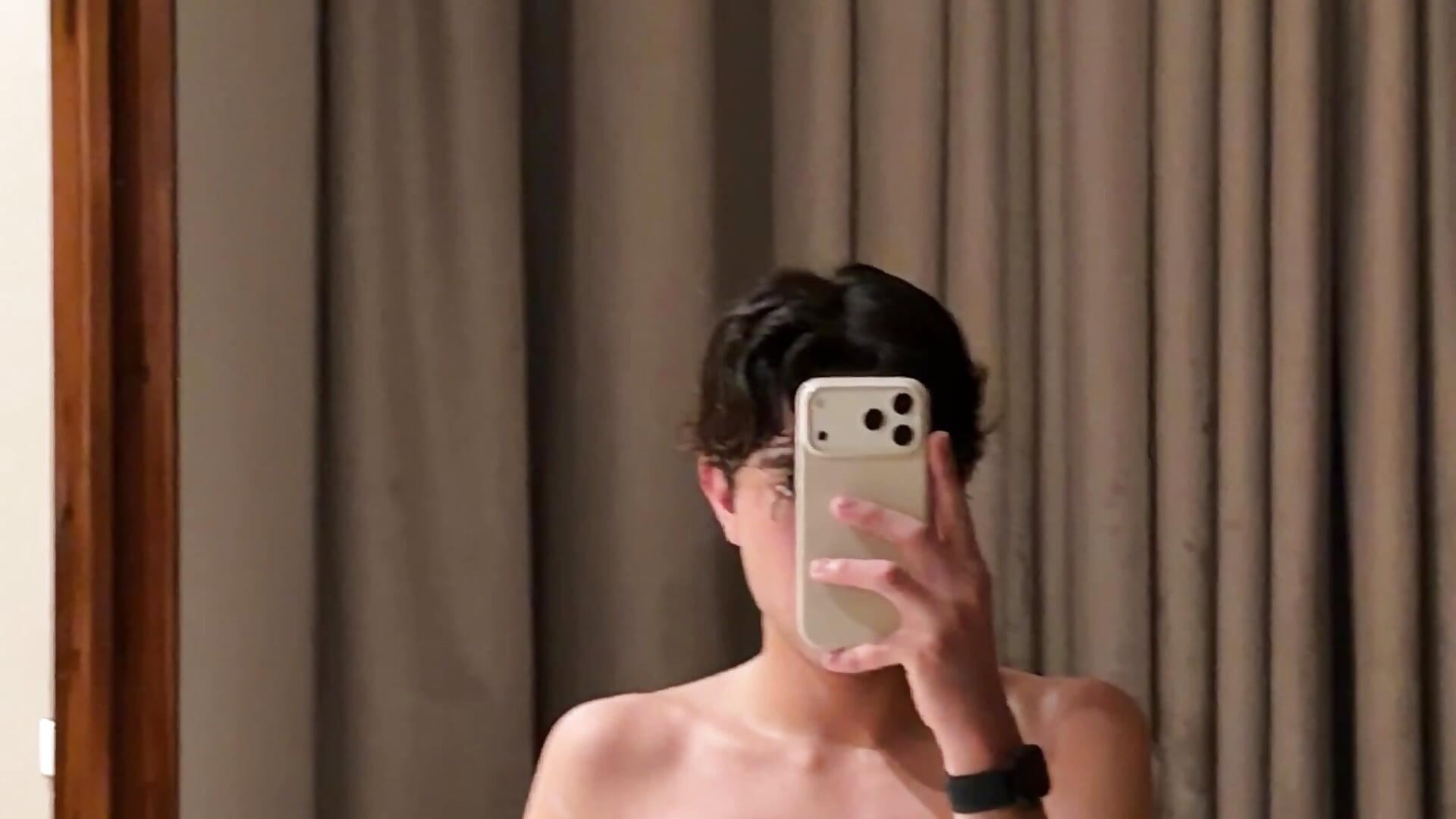 カメラキャストのMatthewMoore_さんのトレンドな 8269本の動画