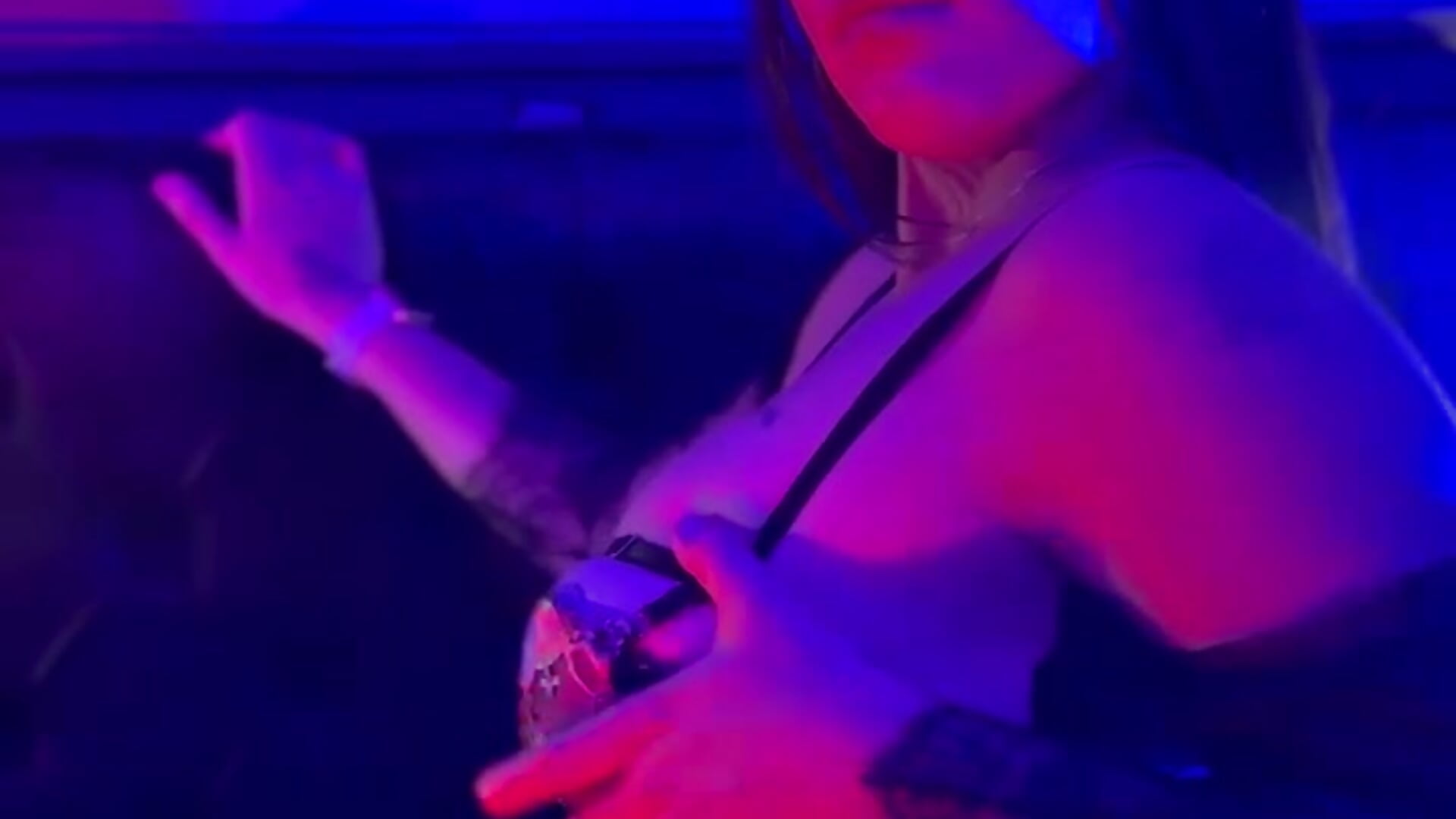 me – video od webkamerové modelky Jessicaparkeer