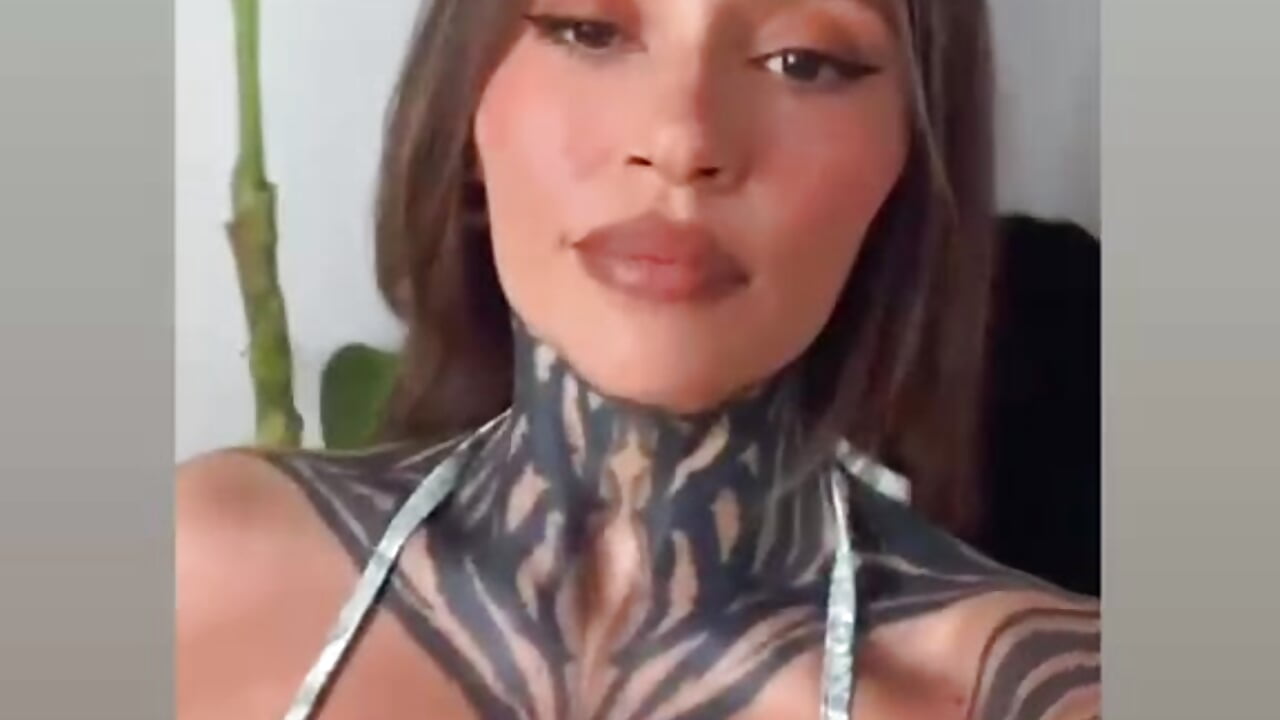 Quieres Conocerme un poco mas - video by AlanaRoa_ cam model