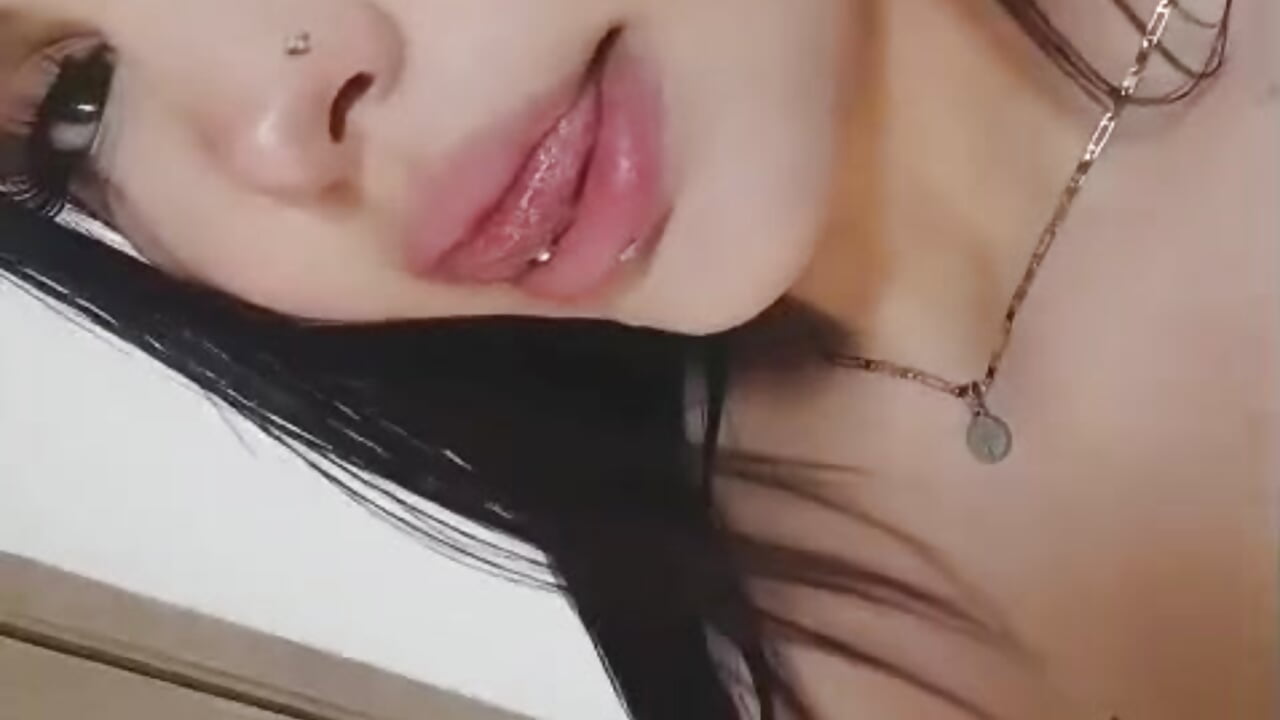 profile-intro-video-1772585381 - FreyaHL 캠 모델의 동영상