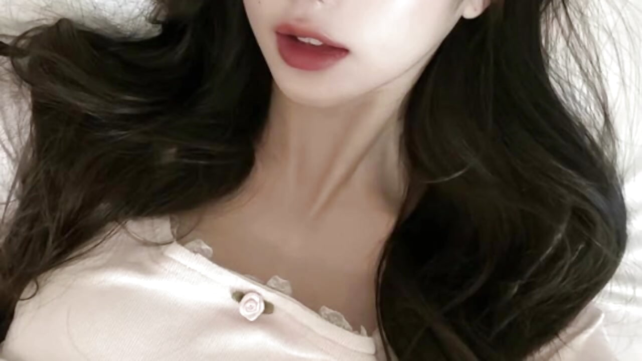 202 – video od webkamerové modelky _iwa_oO_