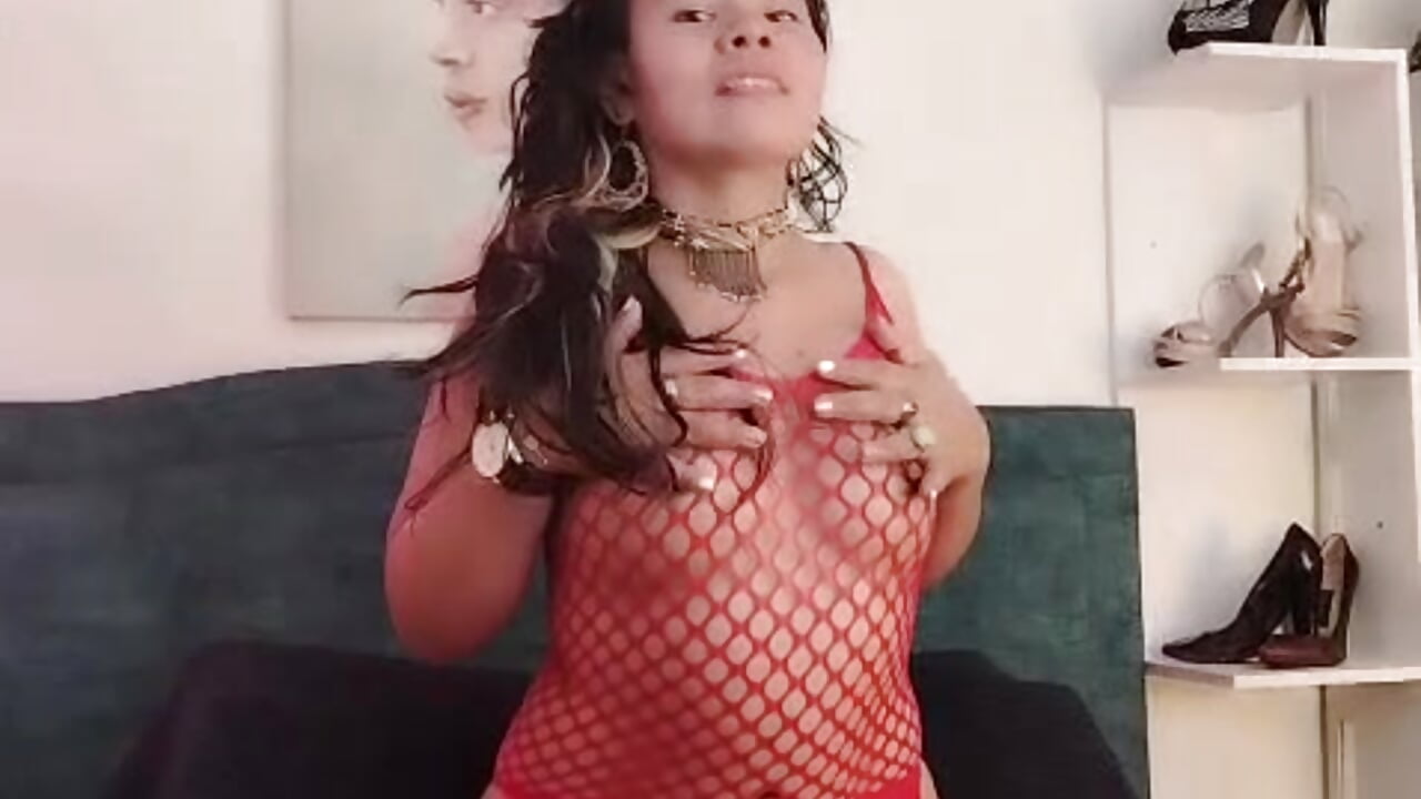 If you came this far... it's for a reason 😏 don't leave without saying hello 💋” - video by KiaraXMilf cam model