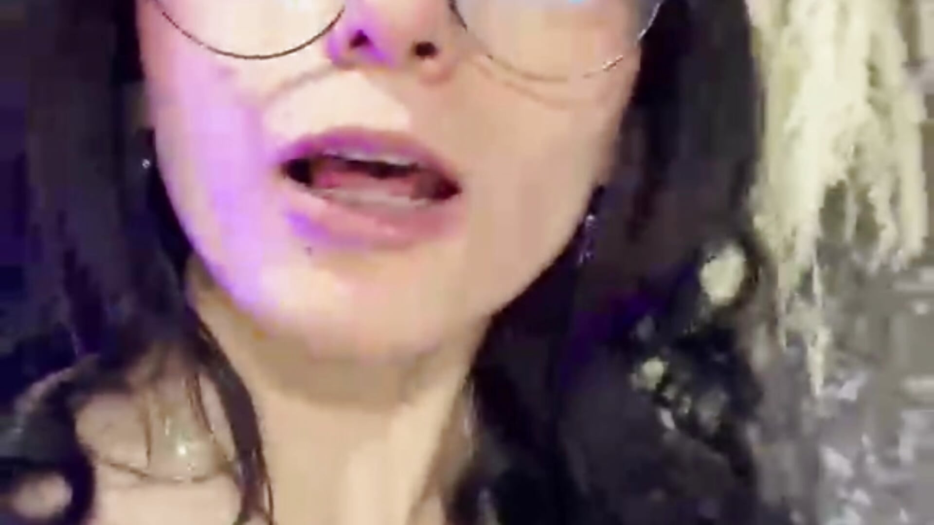 😍💦 - Naomimolie 캠 모델의 동영상