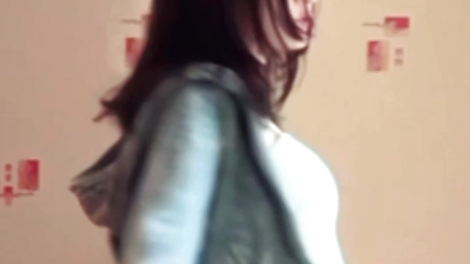 Horny?? - video by HousedMud