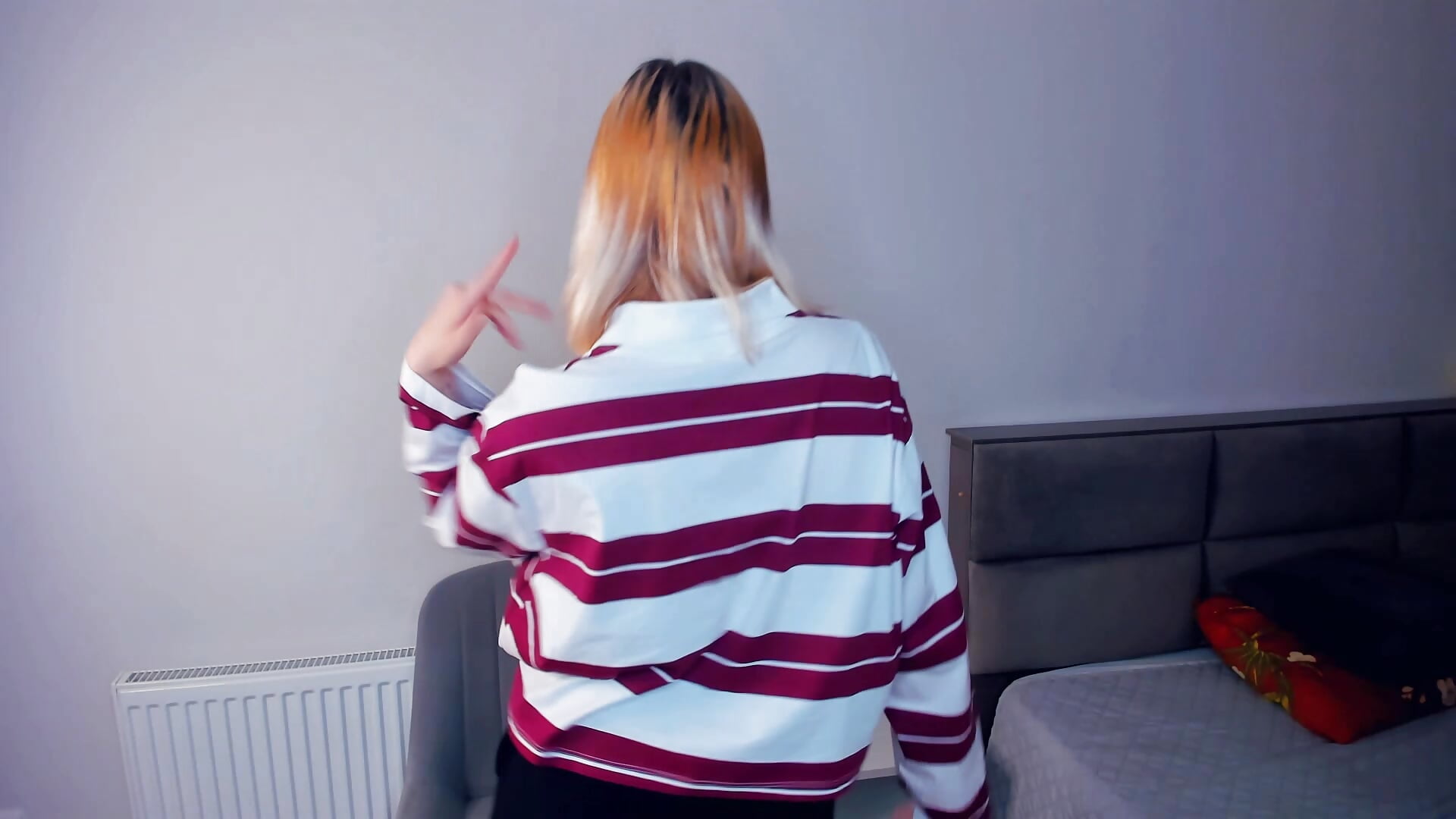 Tease - video van AveIinaStromain cam-model