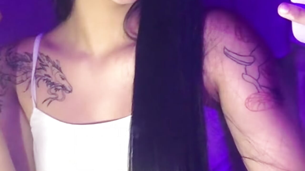 Me ❤️😏 - video by daphnee_bloom cam model