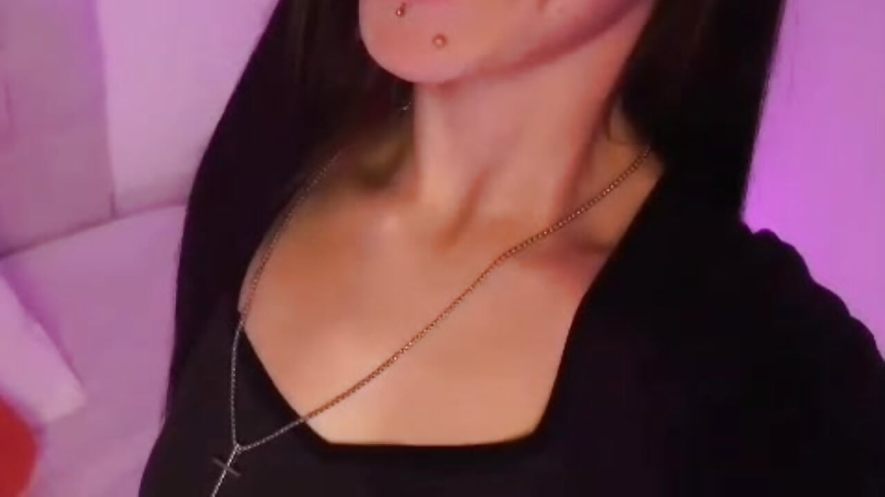 WhatsApp Video 2026-03-06 at 3,26,21 PM - βίντεο μοντέλου Vanessa_cruz_18