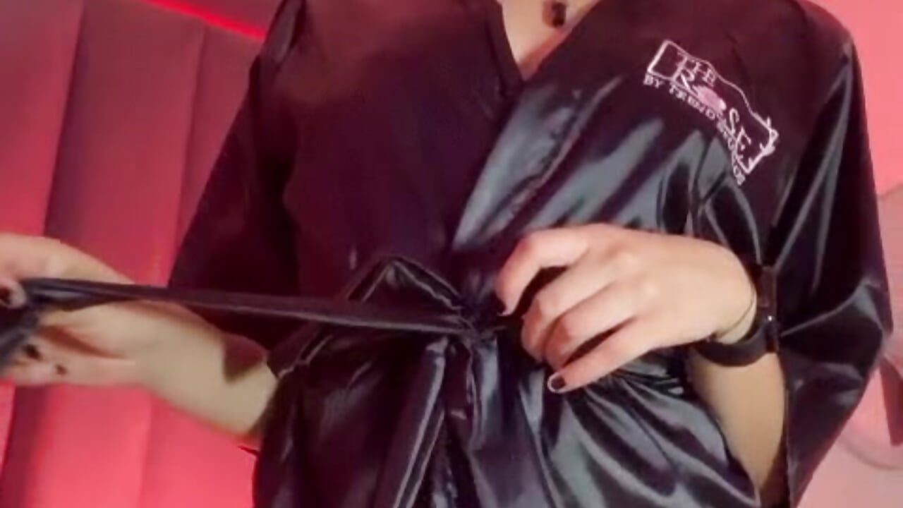 What do u wait for taste me - video by EllaEvanzz cam model