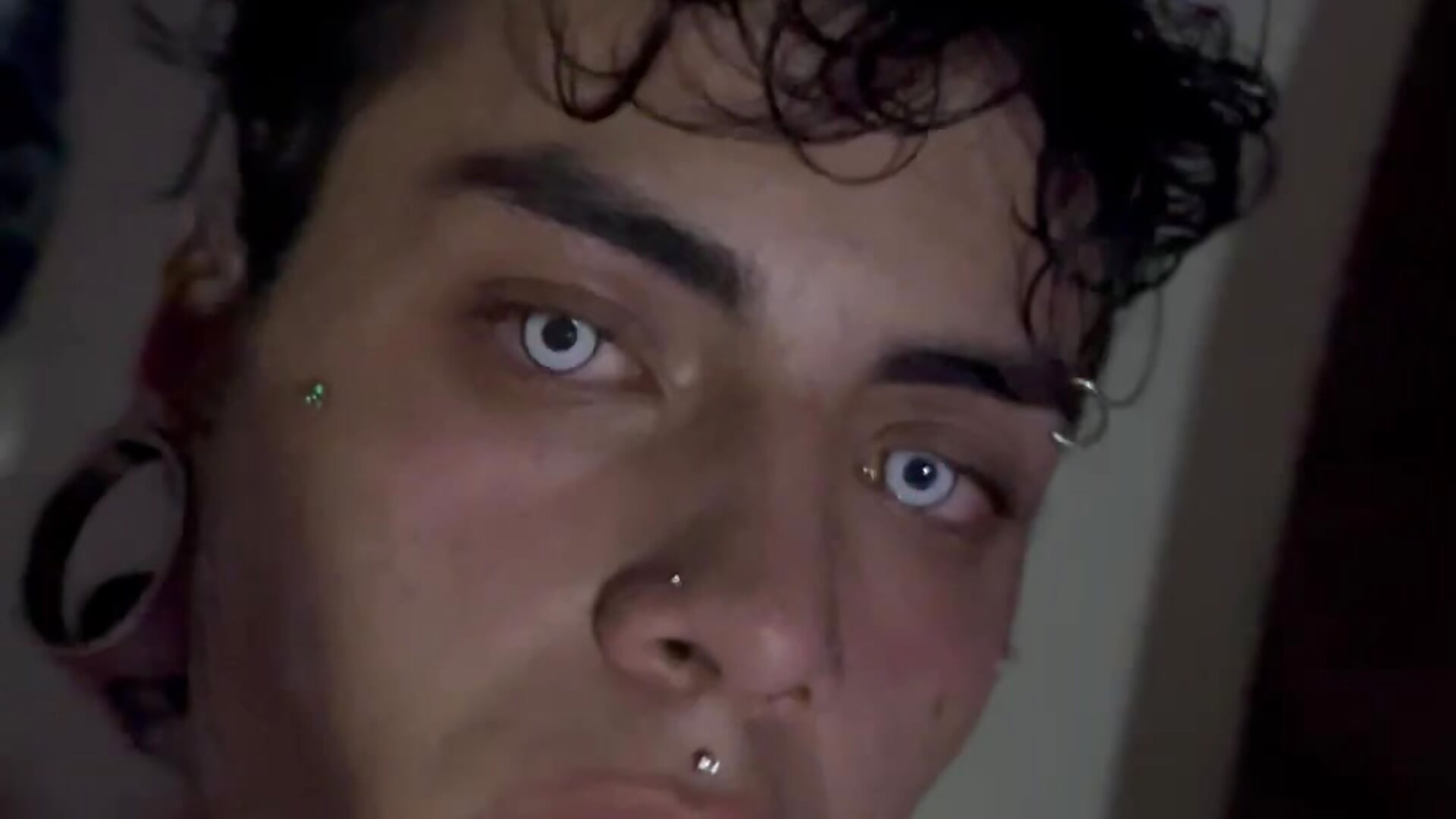 Come smoke with me🖤 - video van _valentinooo cam-model