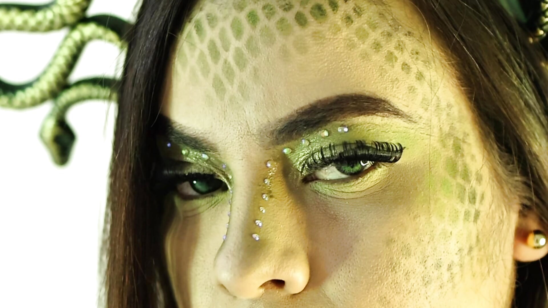 🐍 Do you dare to look at Medusa? 😏 - فيديو من kiara_lp