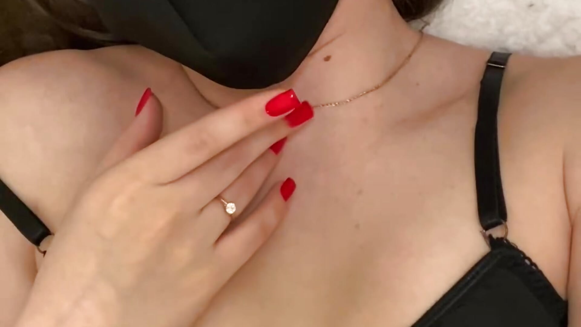 take a look - video by isabella_charm cam model