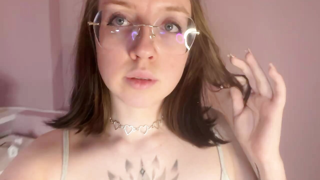 IMG_6123 – video od webkamerové modelky maxinemouse