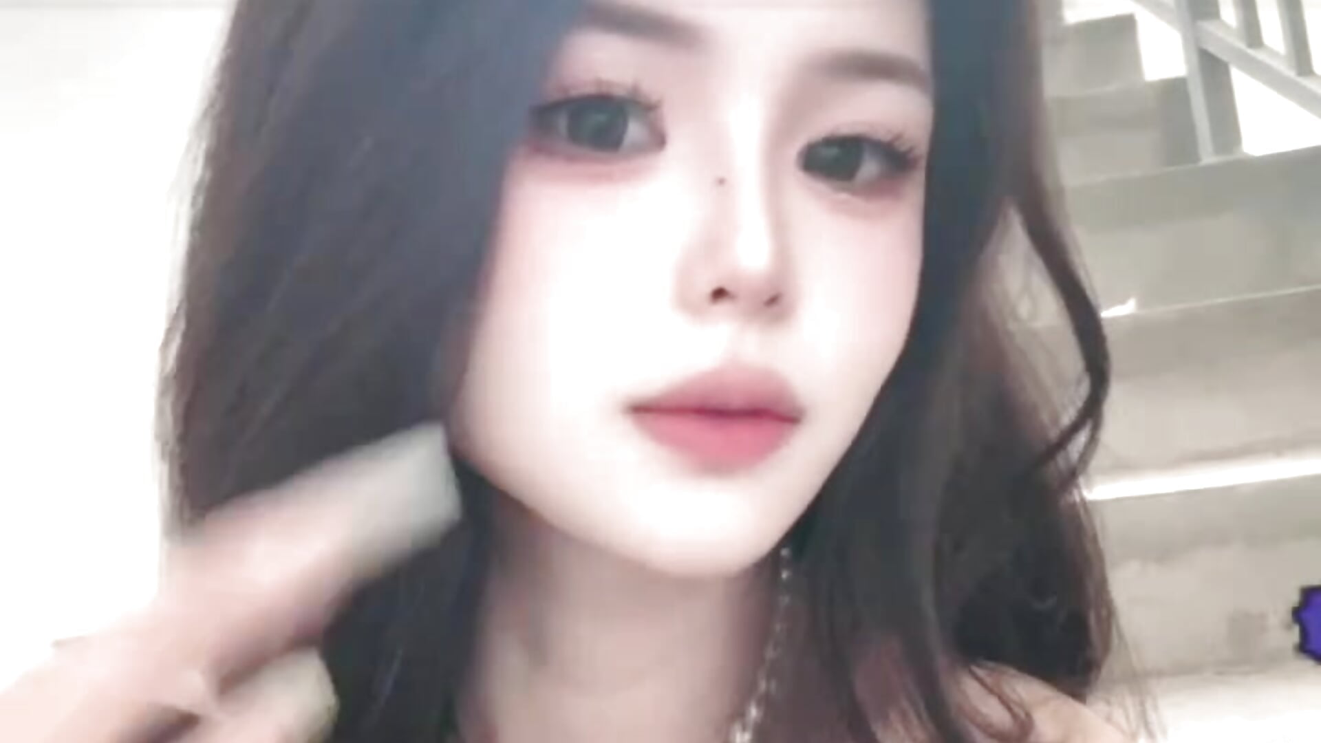 Nini - ALLURE-001 adlı kamera modelinin videosu