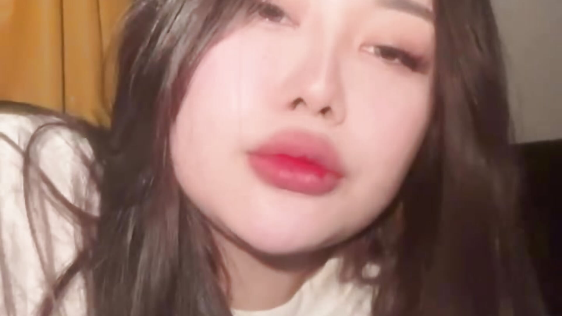 It's me) - YukiLian 캠 모델의 동영상