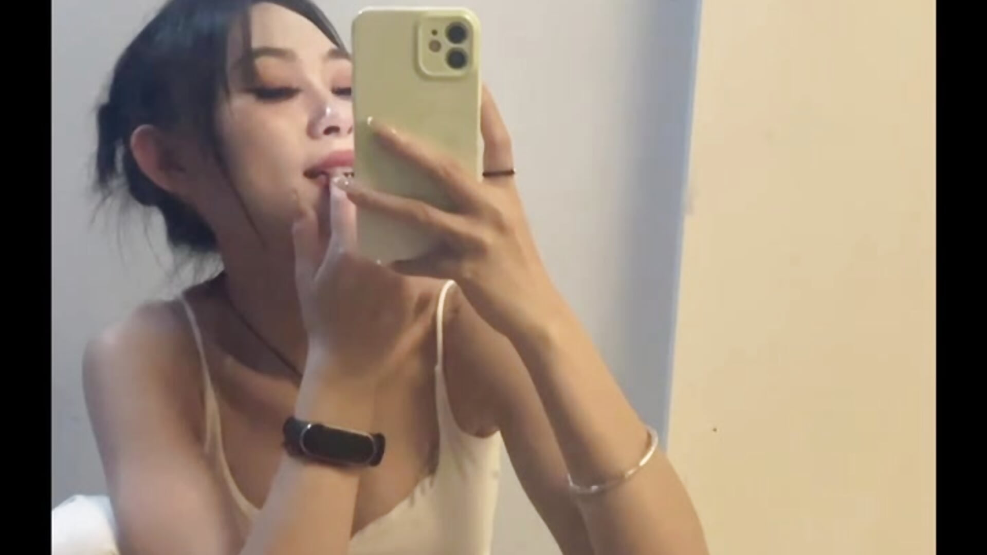 a0bb8fe7818fc7dd1dba9f8f154145 - video by Tili-668 cam model