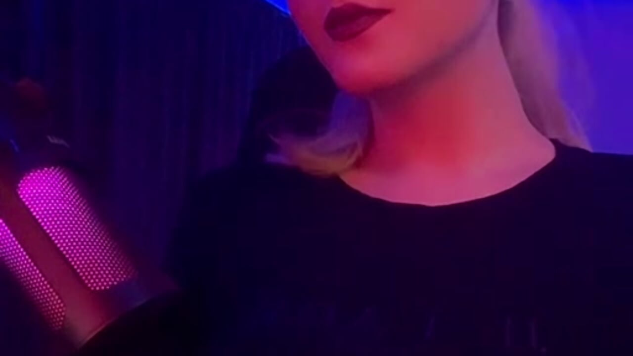 ❤ – видео вебкам-модели AdaGates