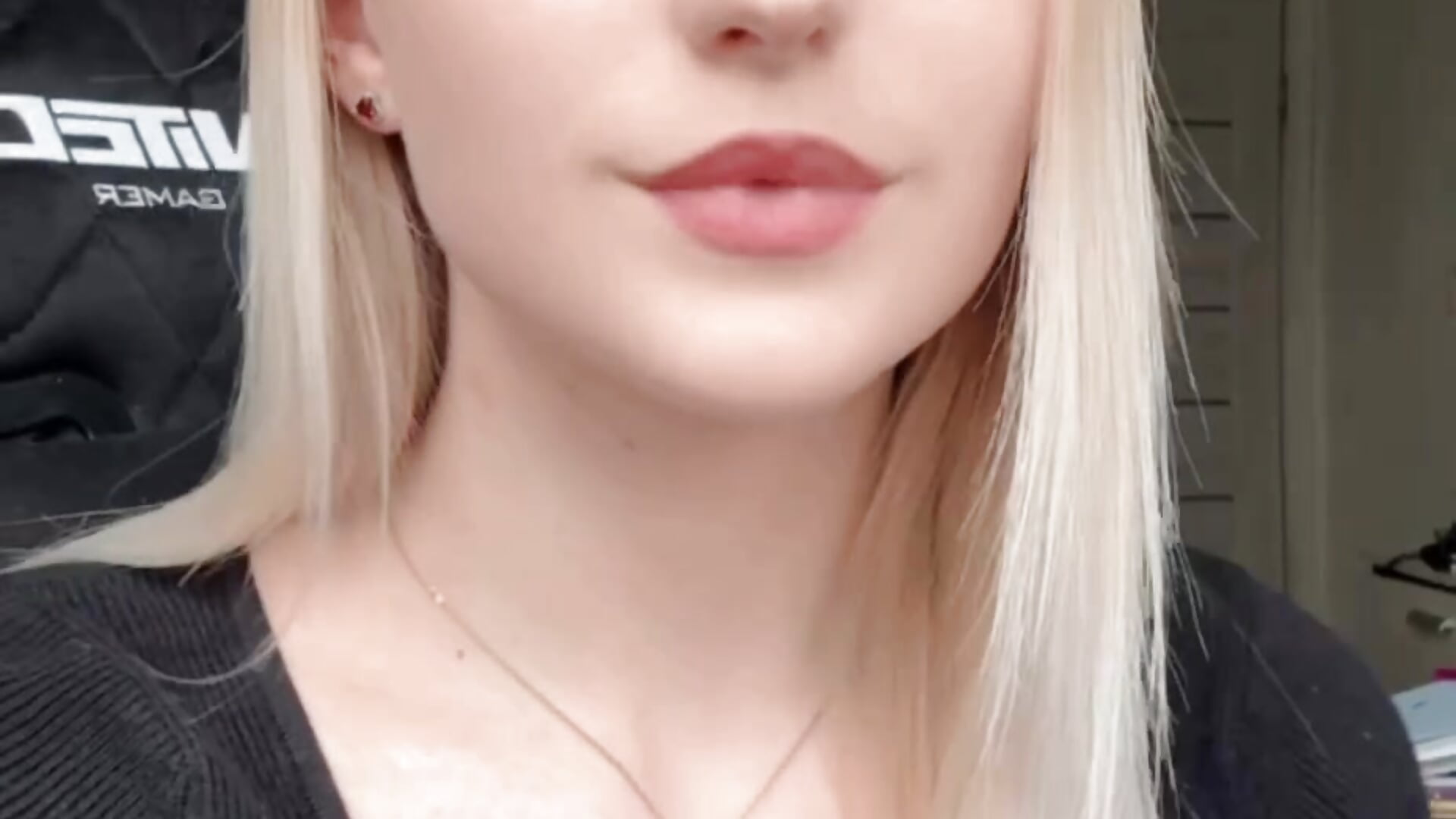 🤳💋 - 視頻由 CatarinaGulla 主播提供