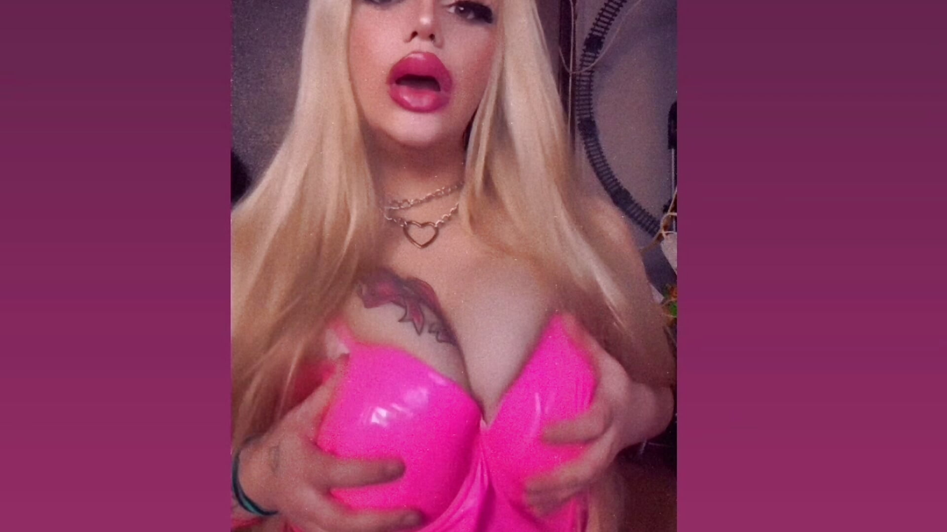 AA5C6F17-A4FB-49BC-8145-AD553B780DB9－カメラキャストのPrincessGinny3392の動画