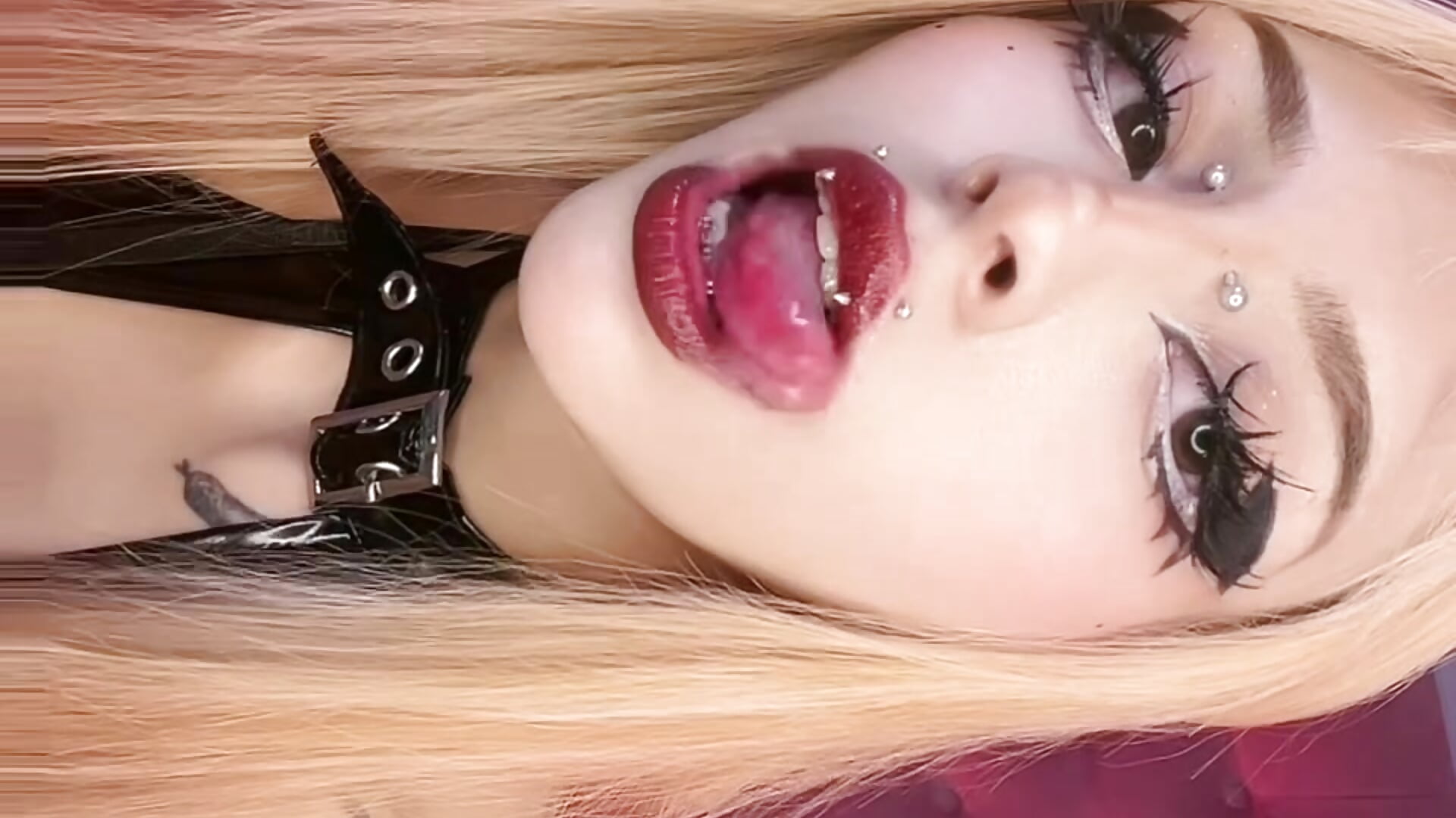 IMG_8904 - video di nemesis_castel_ modella di cam