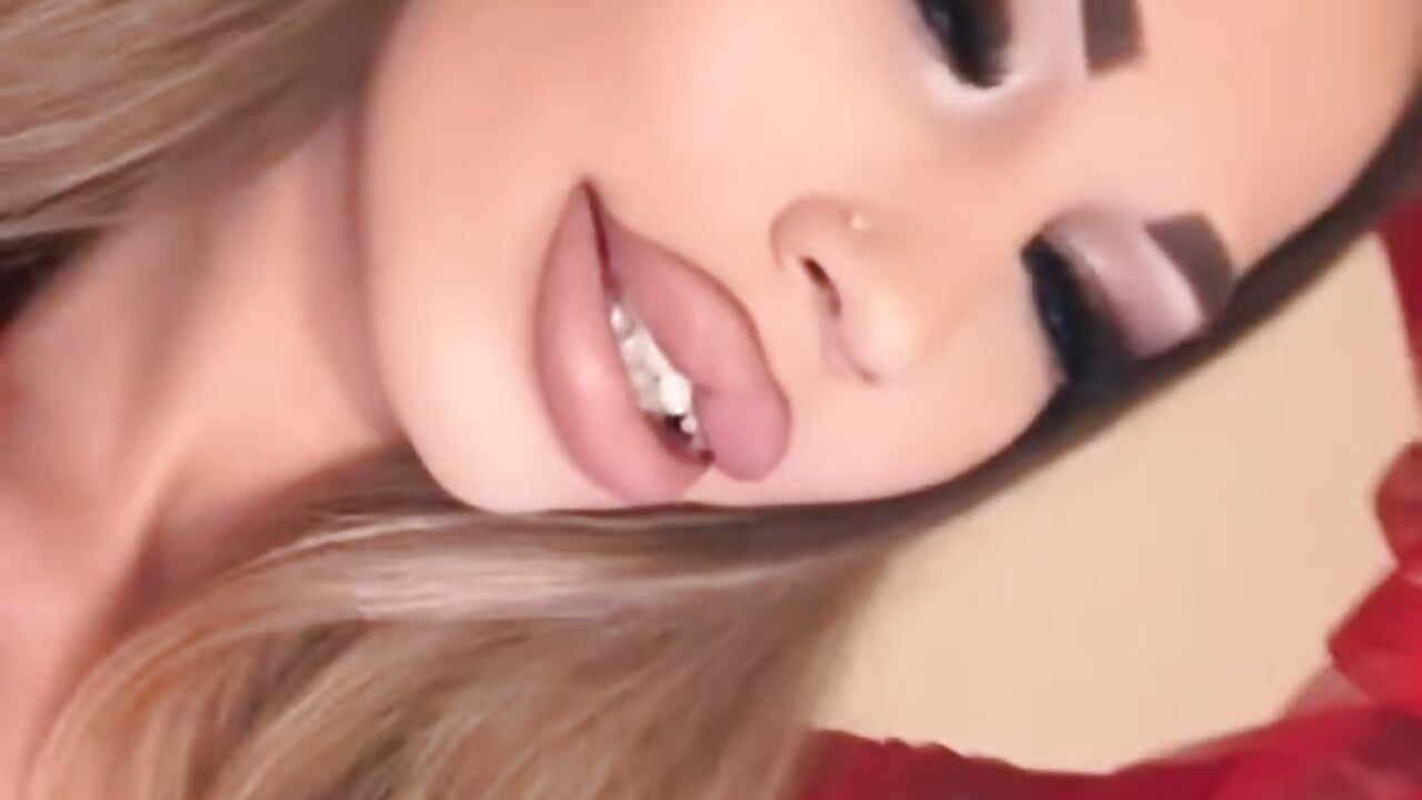 1ACE36AE-6407-4D18-8EAF-0F266DEB2D46 - video NycoleQuinn kameramallilta