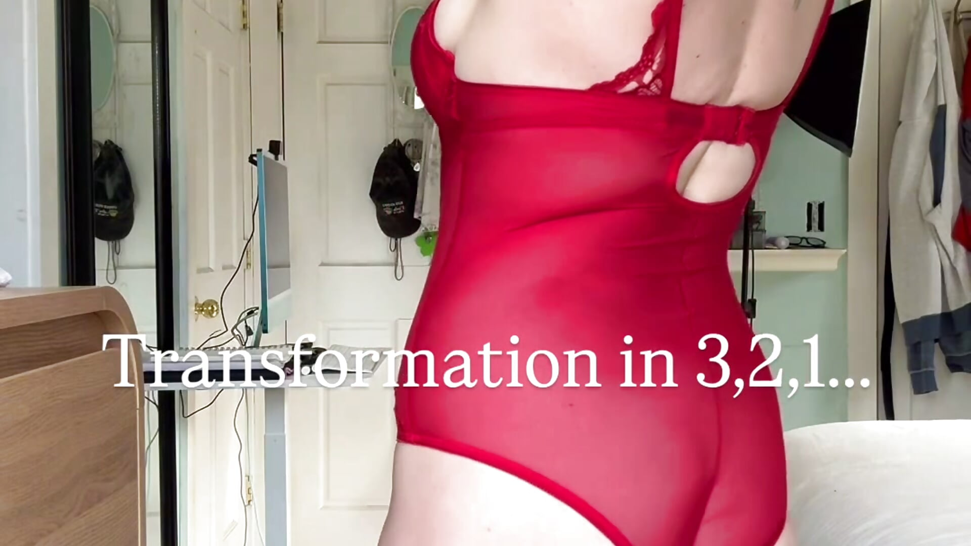 Transformation Incoming - vídeo de la modelo de cam WickedWifeXO