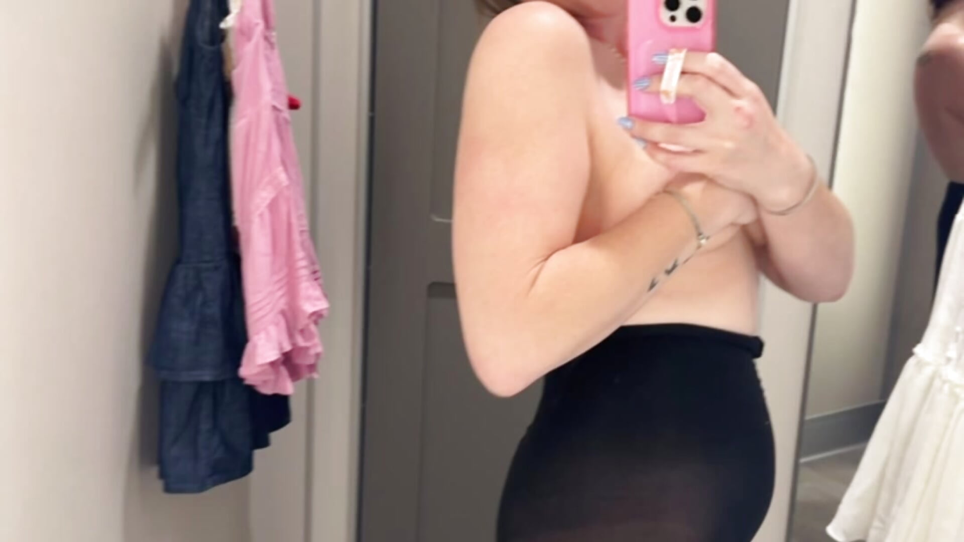 🛍️ - Video von WickedWifeXO Cam-Model