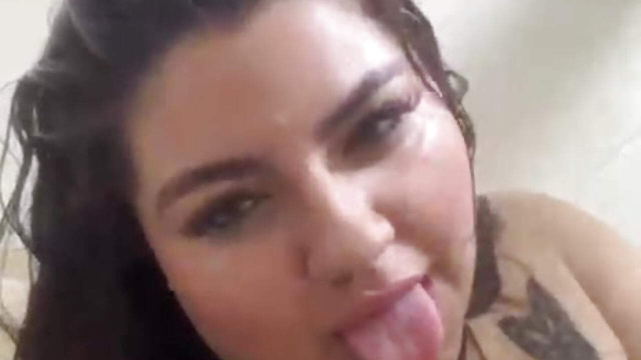 Take a Shower With Me - video by SunnyHoney_ cam model