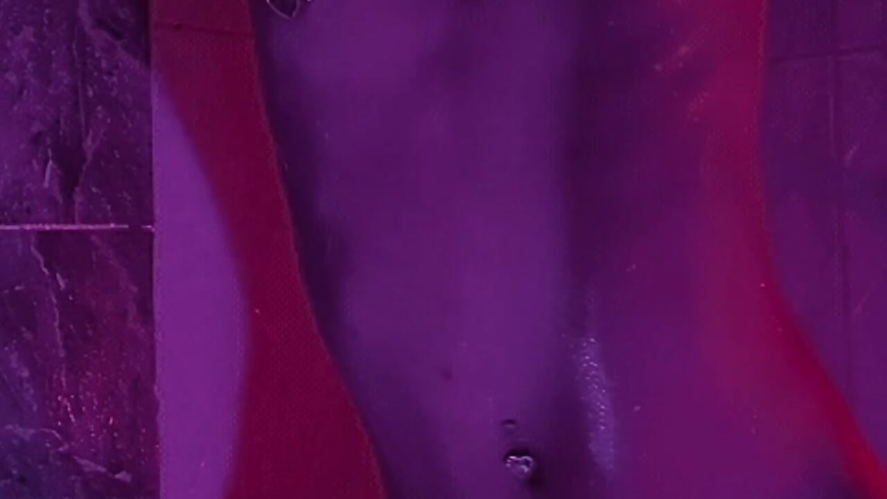 SHALL WE TAKE A SHOWER? - video by CherrySeraphine1 cam model