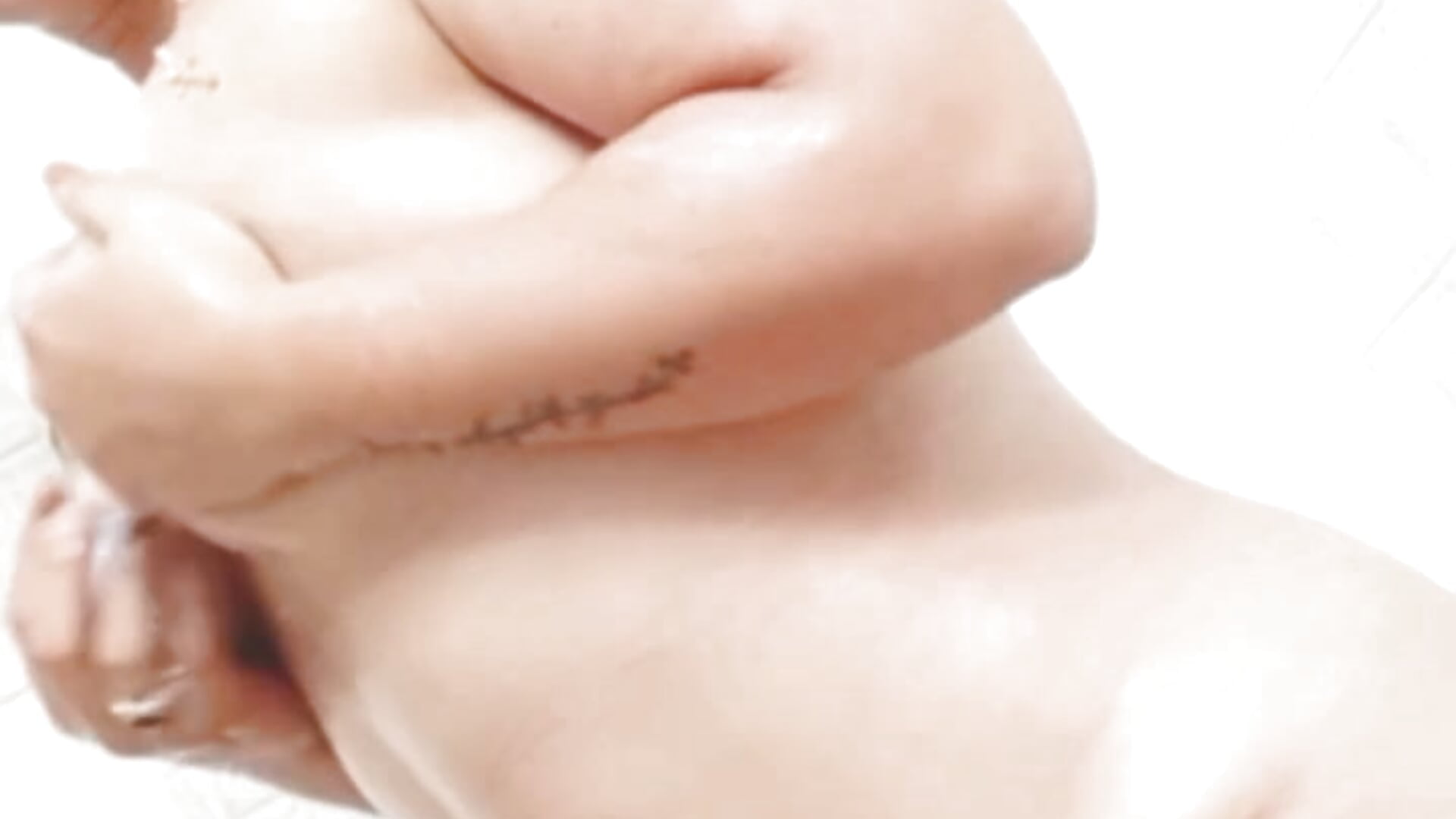 Do you want to see me in the shower? - video lucy_estrr kameramallilta