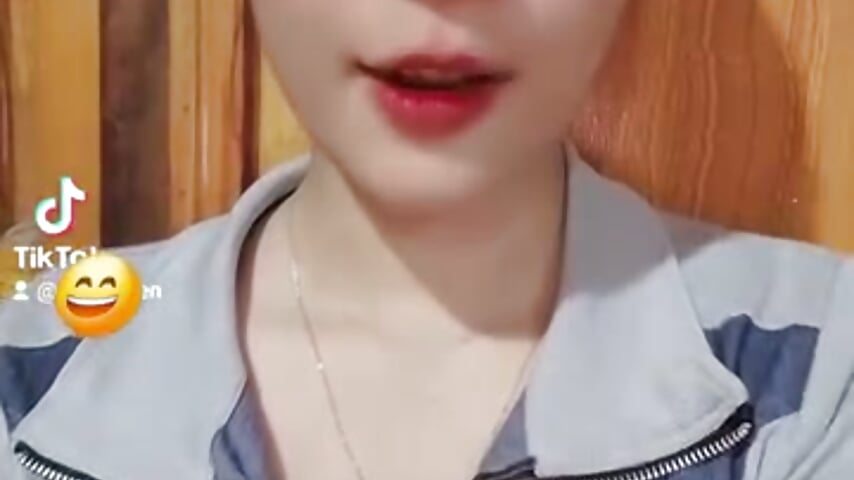 FB_VID_5137312850218221220 - video của người mẫu cam Chiecum_lucky