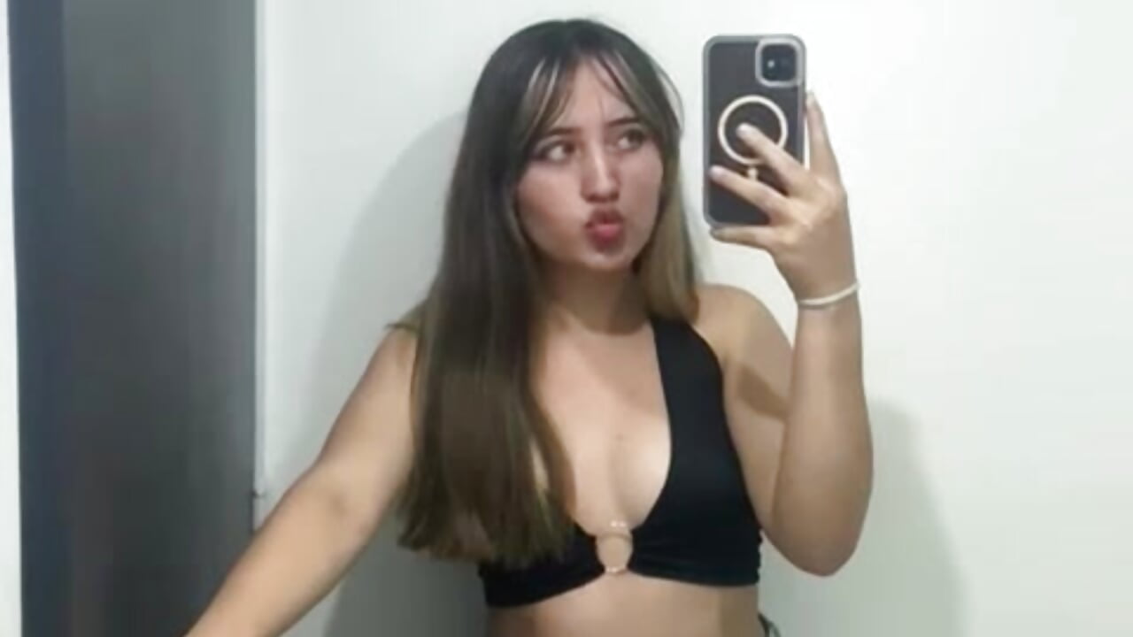 Hi ♥ - video by kensy_jarper cam model