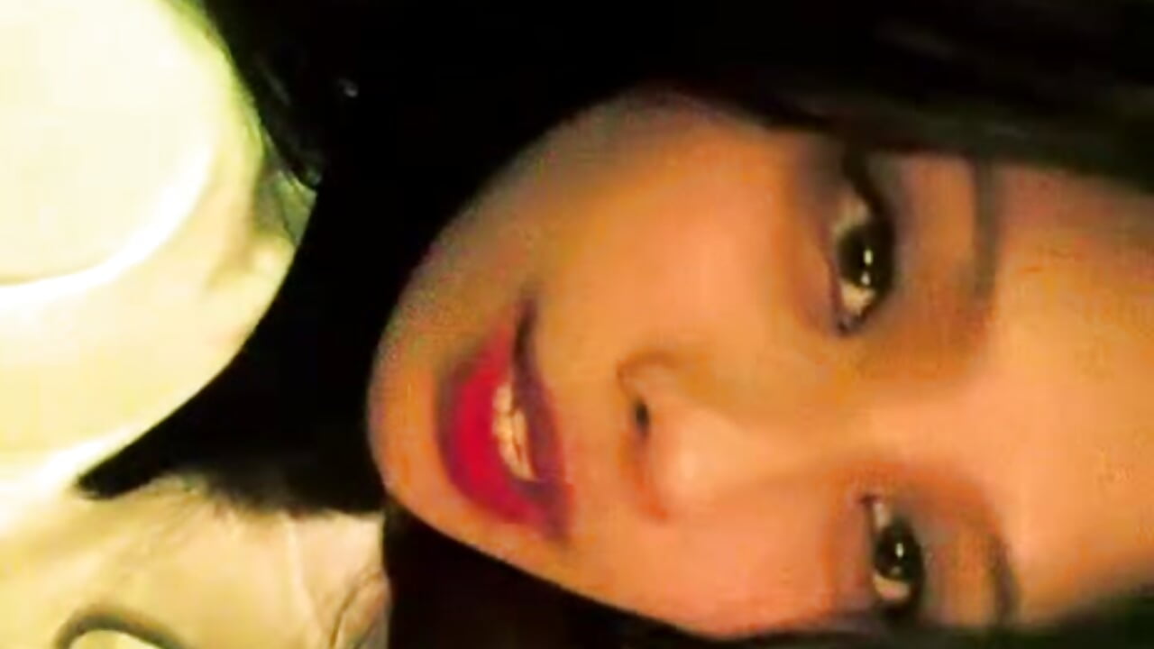 emma here - video oleh HenrietteRoses kamera model