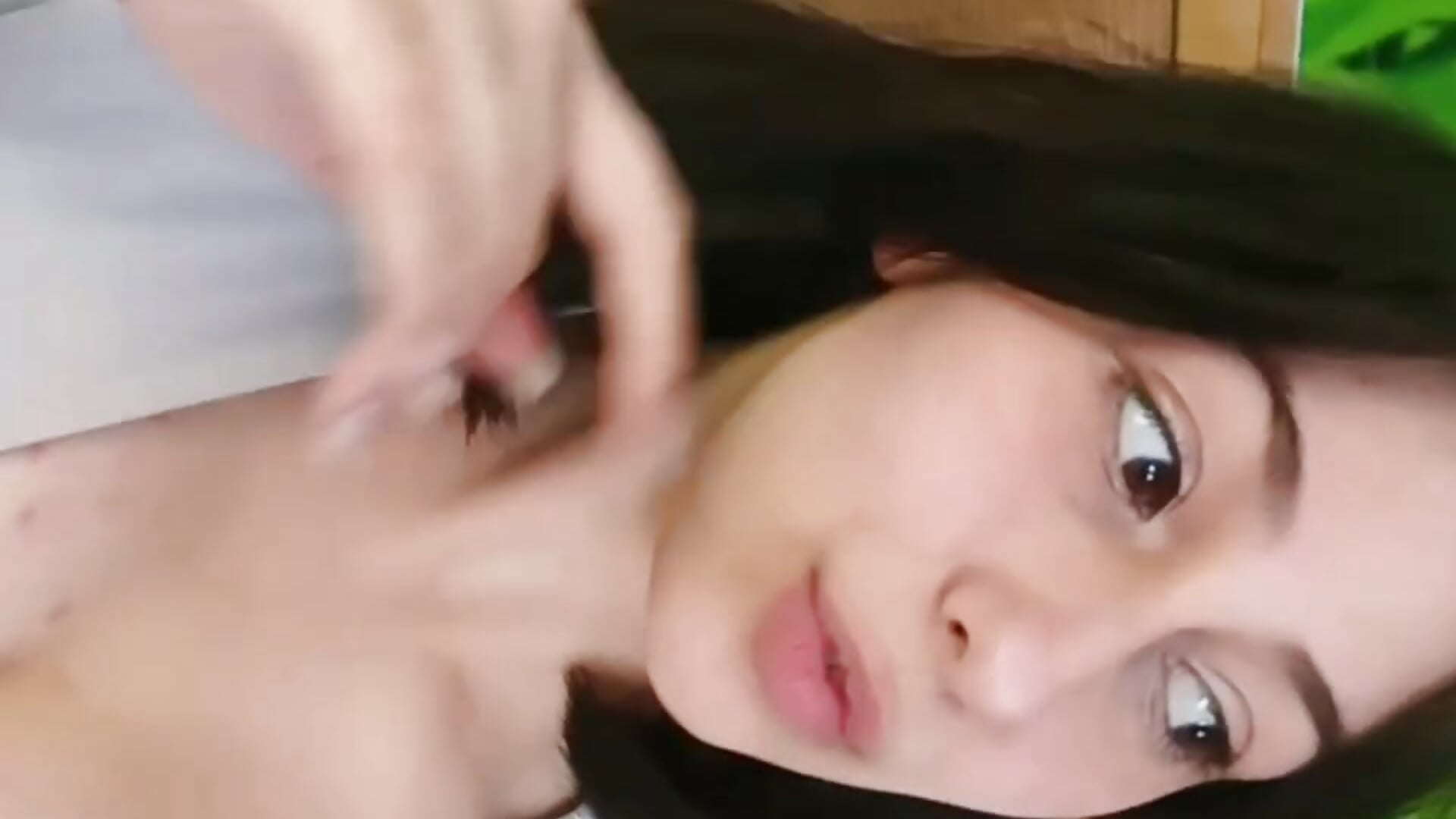 video_2026-06-17_21-00-58.mp4 - วิดีโอโดย JuleeSamec โมเดลแคม