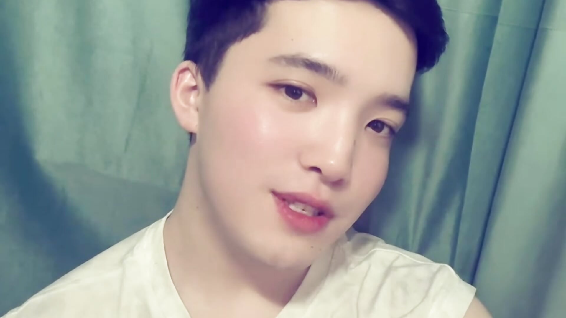 MIki - відео від вебкаммоделі NudGlow