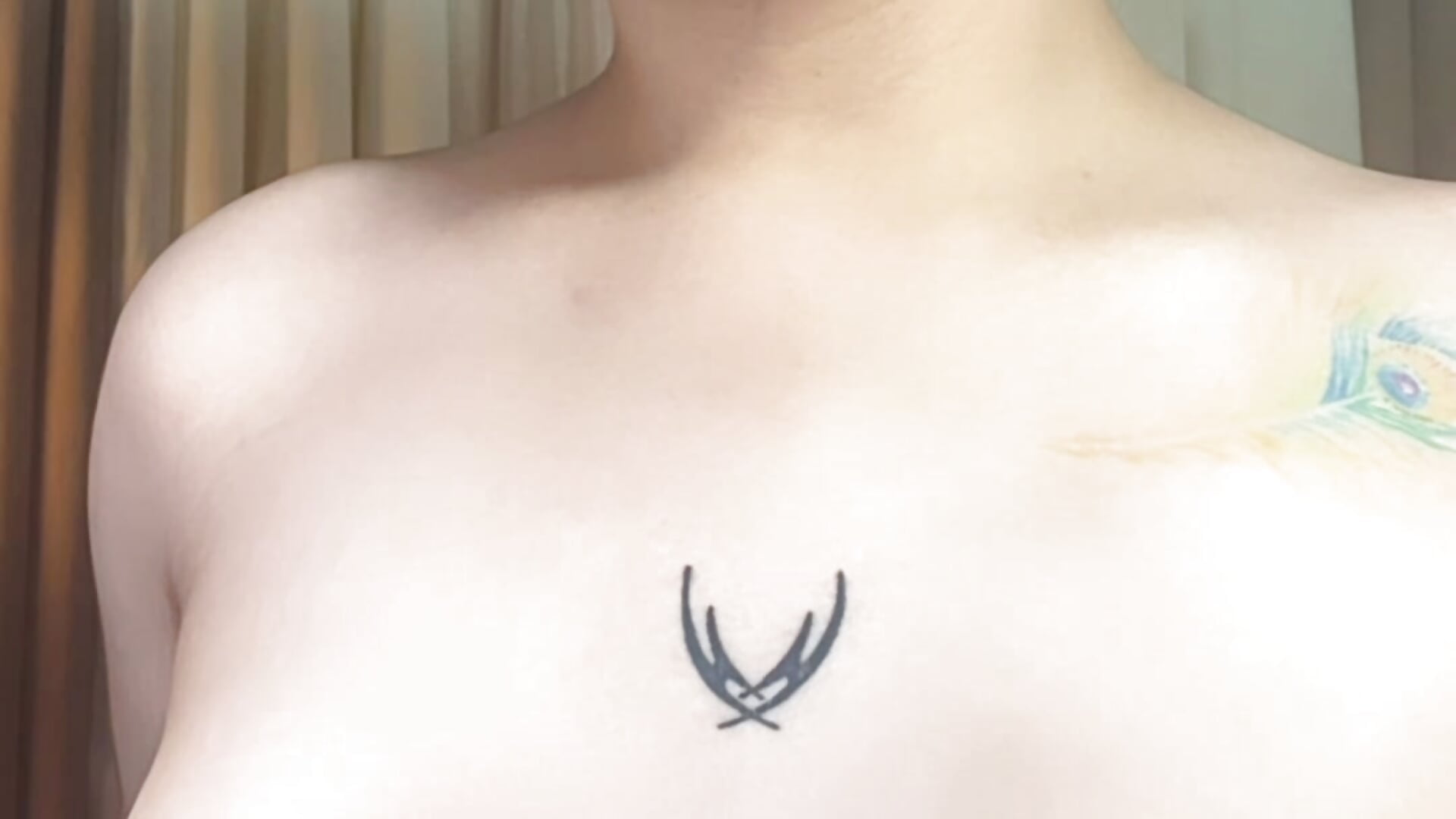 EC14119B-18D7-4A28-8DF8-ED050636743D - video by Amara_perry cam model