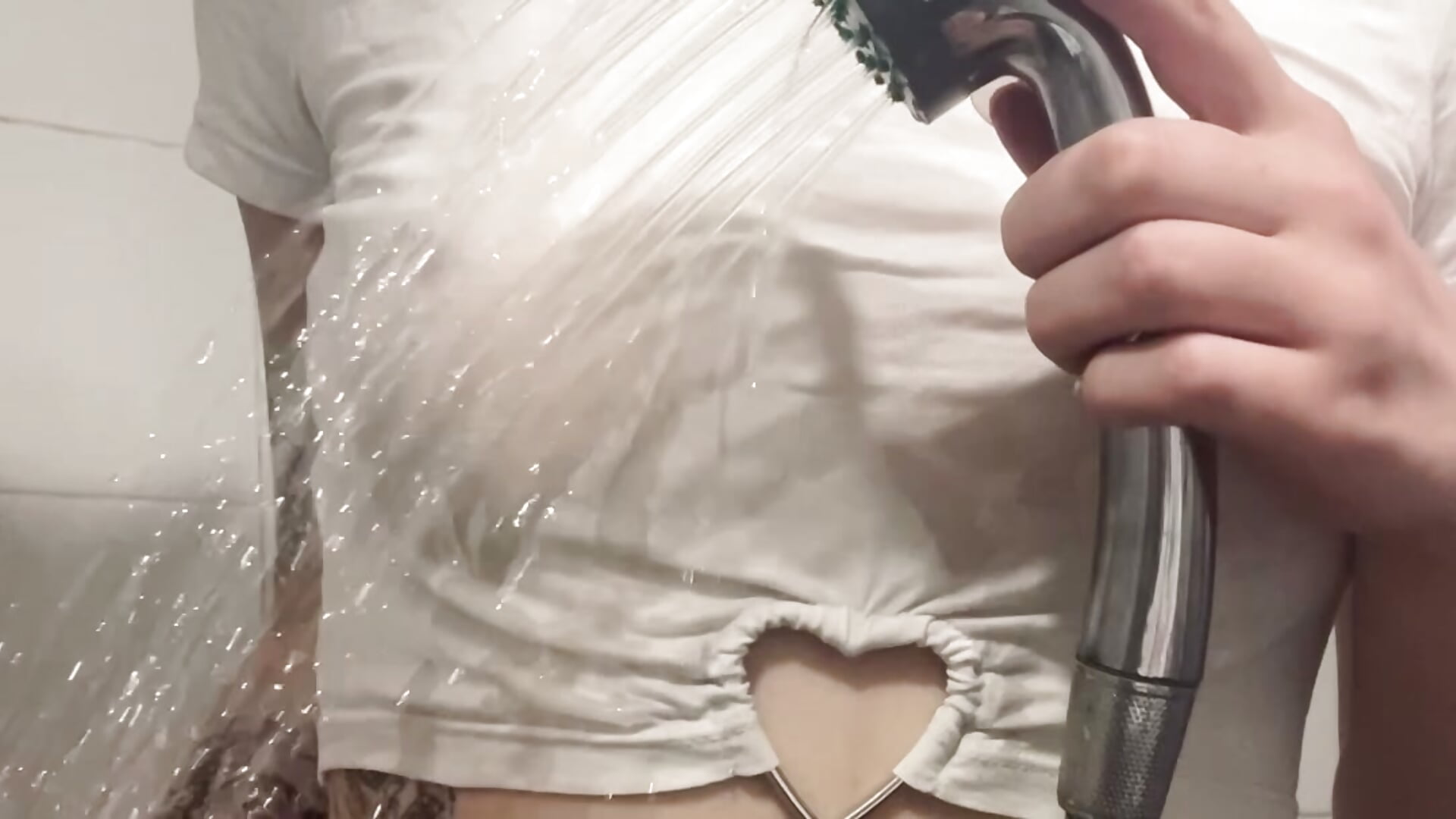 WET NIPPLES💦