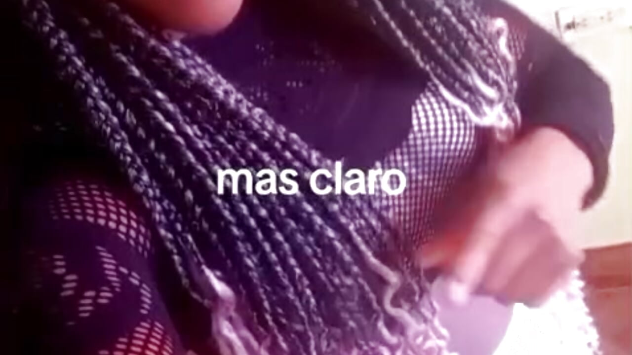 Cinnamon Skin 😈👅－カメラキャストのKalina_Stormの動画