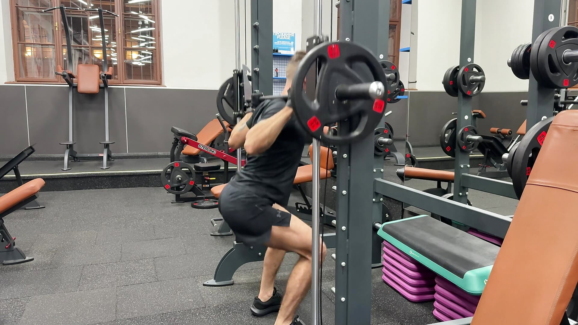 Crushing barbell squats! 🏋️‍♂️💥🦵