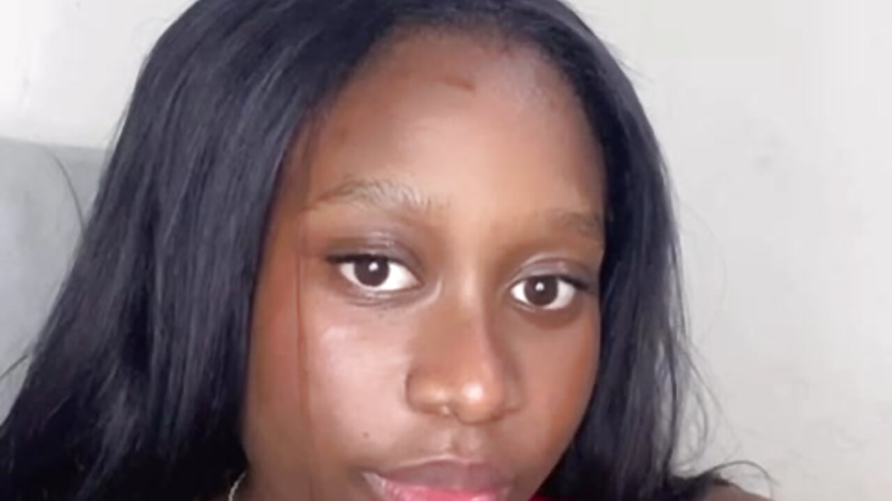 WhatsApp Video 2026-03-05 at 9,10,40 AM - clip cu Karol_Cherry model videochat