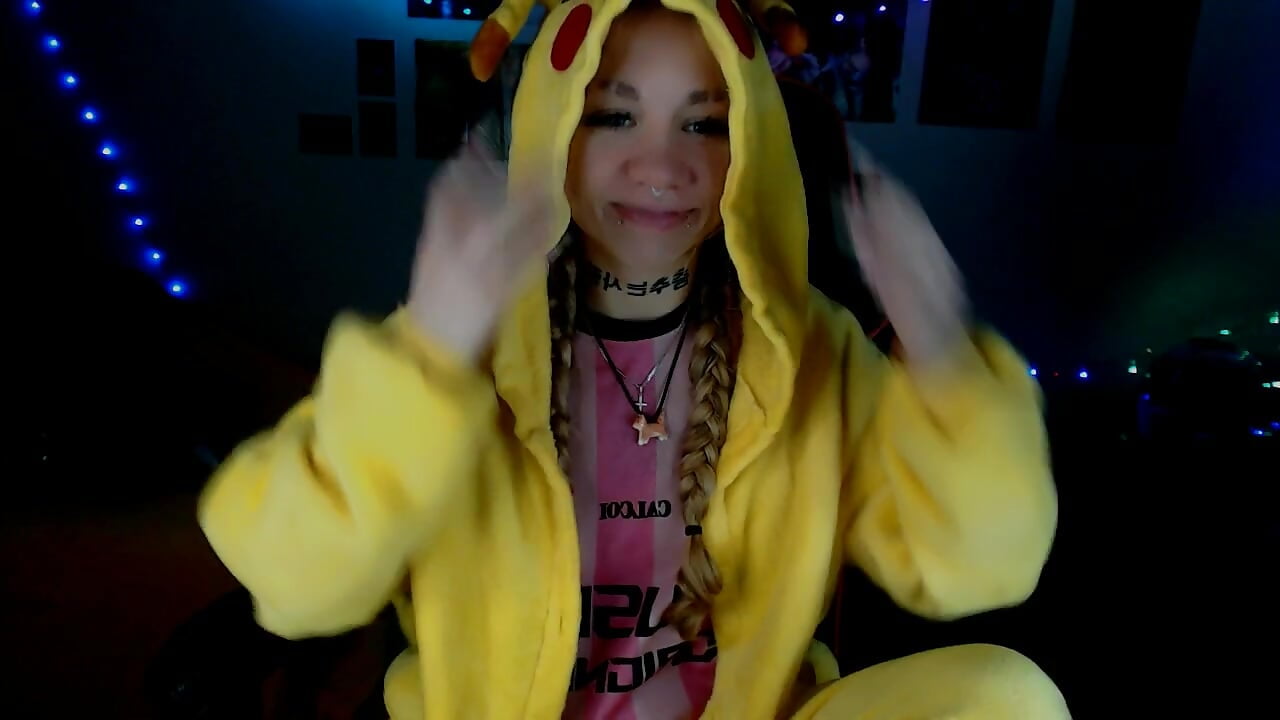 💛pika pika PIKACHU💛 - video by Nica_Kawaii cam model