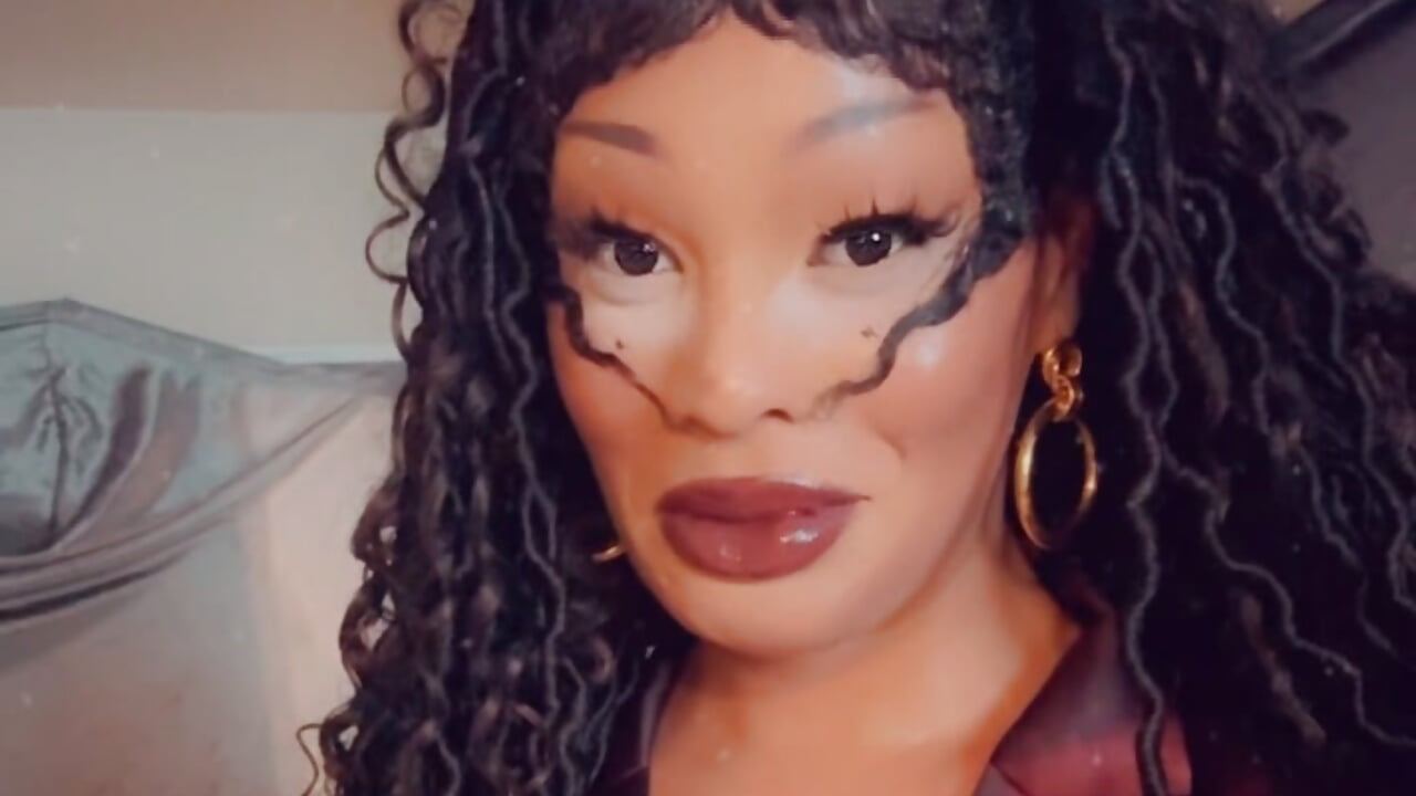 😉 - video di Riasvenenoo modella di cam