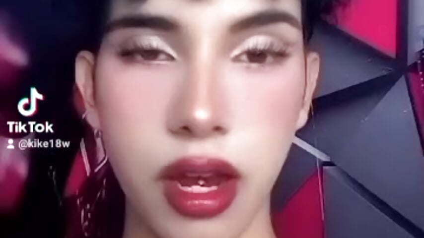 Kleo - відео від вебкаммоделі Kleo_Inter_Hot