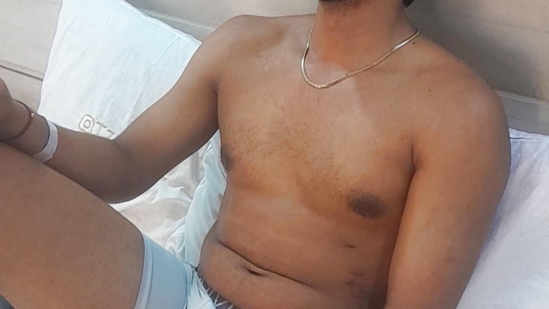 tunegrosabrosito19cm adlı kamer modelinin viral videoları:  339