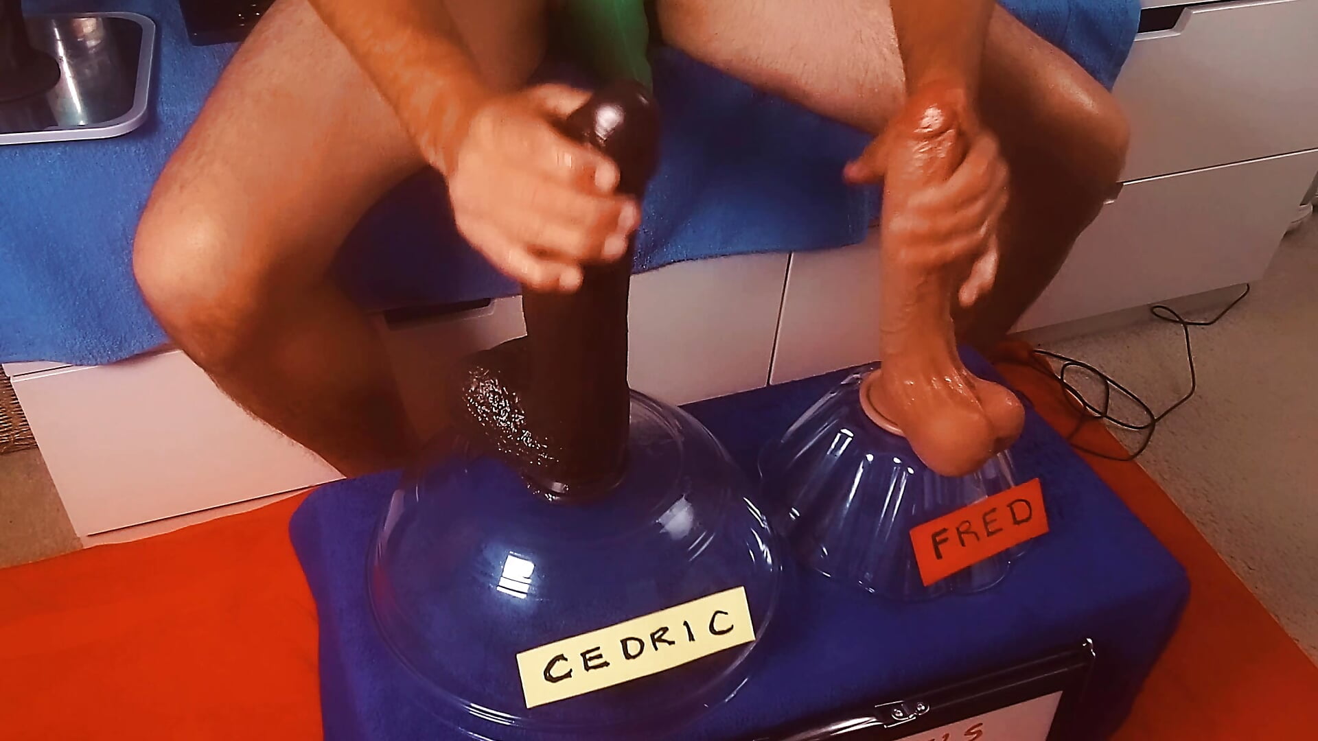 Gang Of Friends – video modela na kameri FantasyMan-BiWM